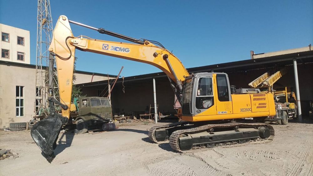 Экскаватор XCMG XE260C