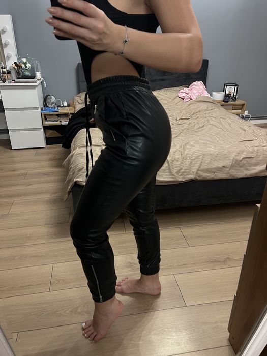 Pantaloni piele eco S