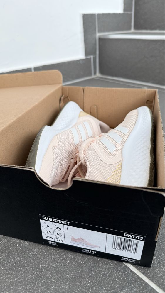 Adidas дамски обувки