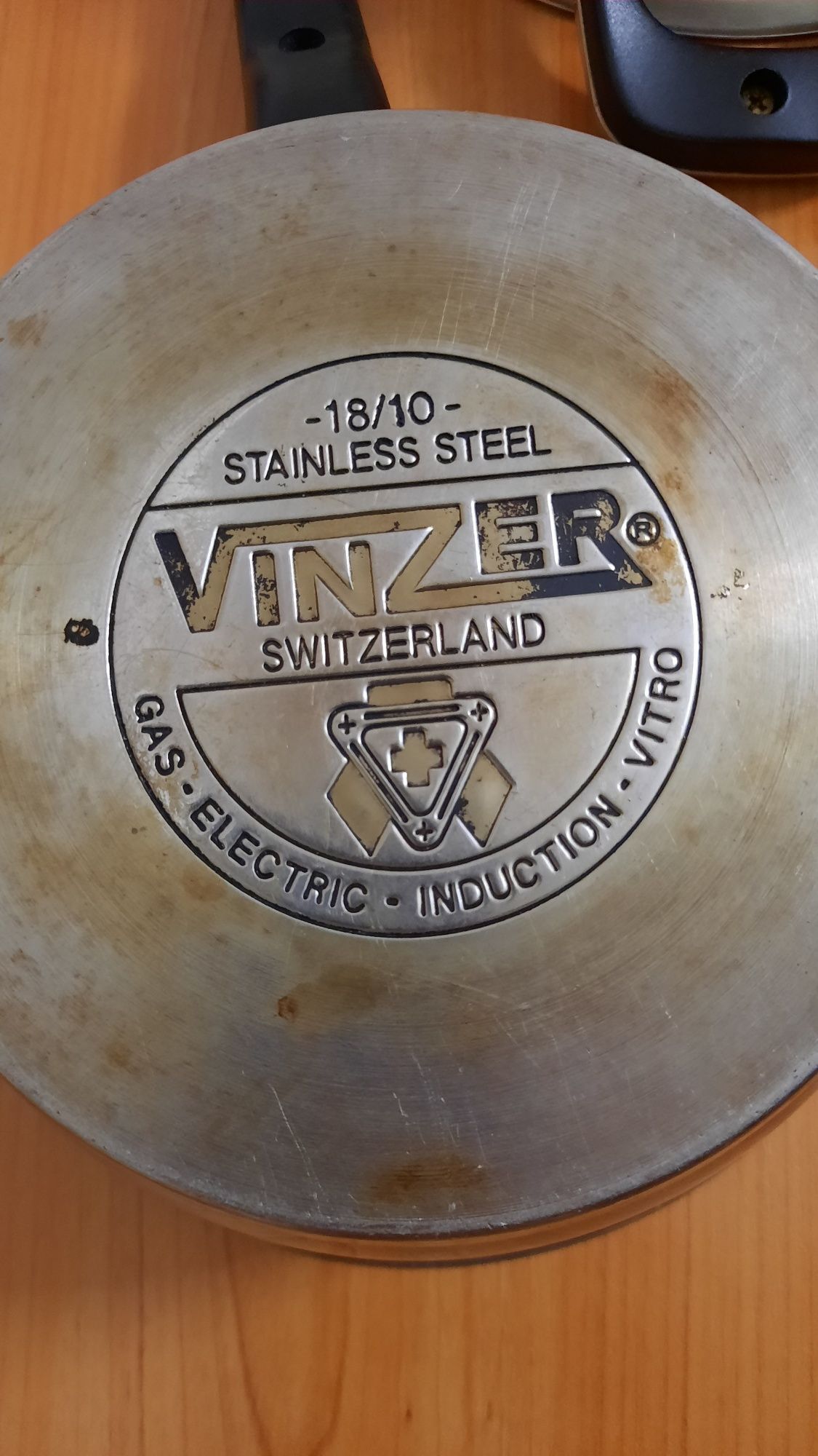 Сотейник  VINZER. Б/у. Диаметр  19 см. Обьём 1,5 л.