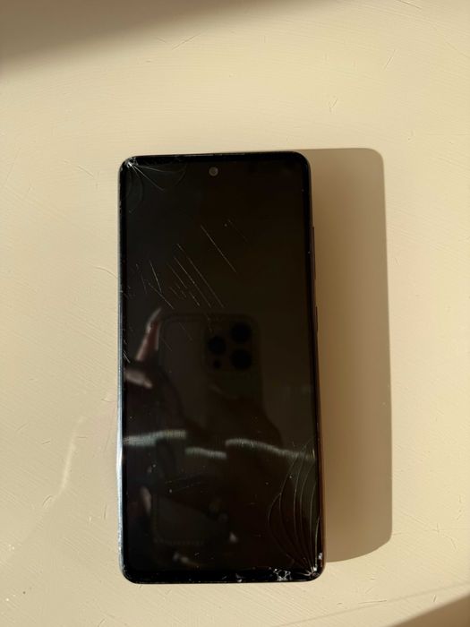 Продавам Samsung A52s 5G