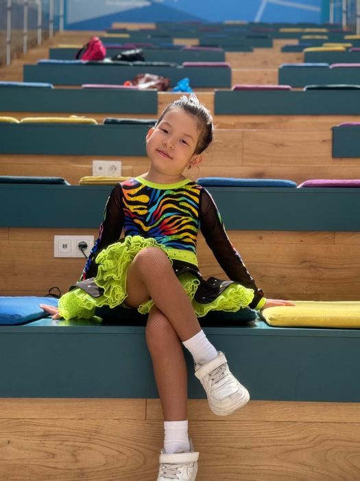 Продам танцевальный костюм на 5-7 лет, танцевальное платье