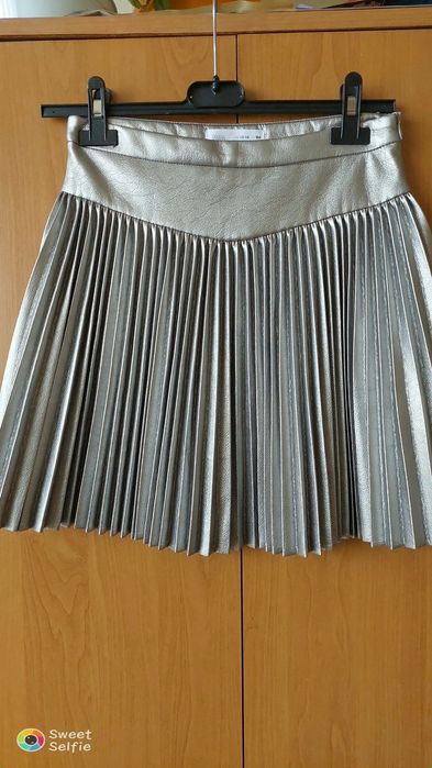 кожена пола  в сребрист цвят