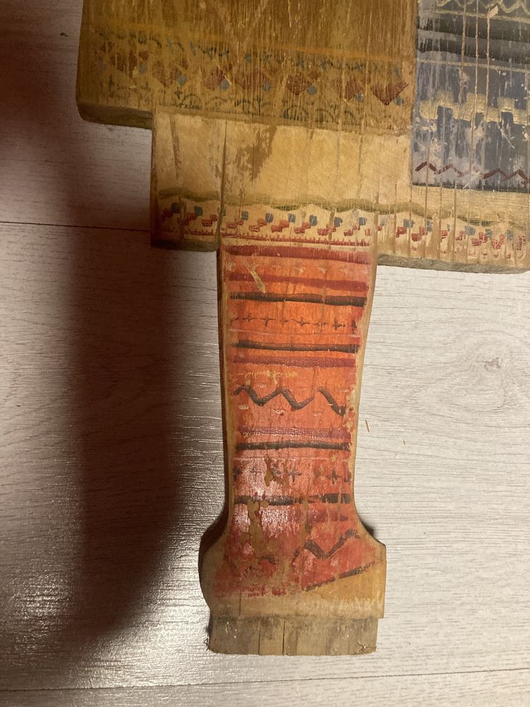 Стари дървени фигури народна носия за  механа  барбекю ръчно рисувани