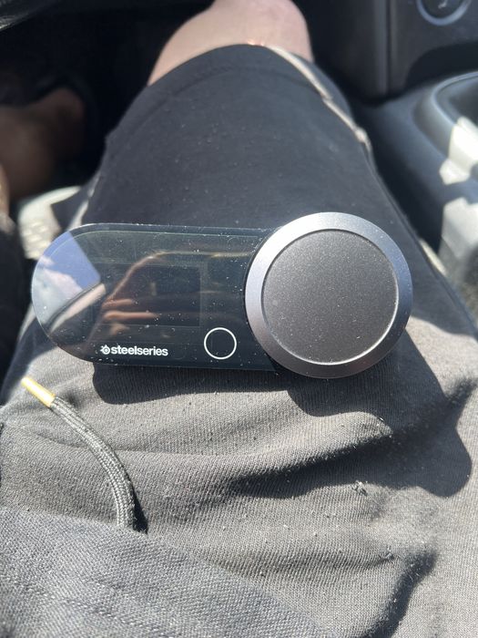 Vand casti gaming steelseriess arctis nova pro