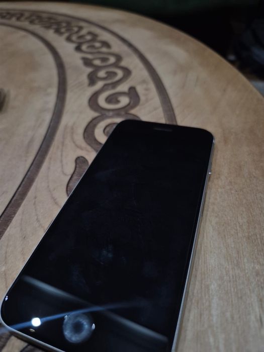 iphone se 2022 3 поколения состояние идеал