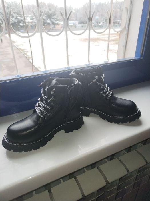 Продаю батинки,демисезонные,размер 29.