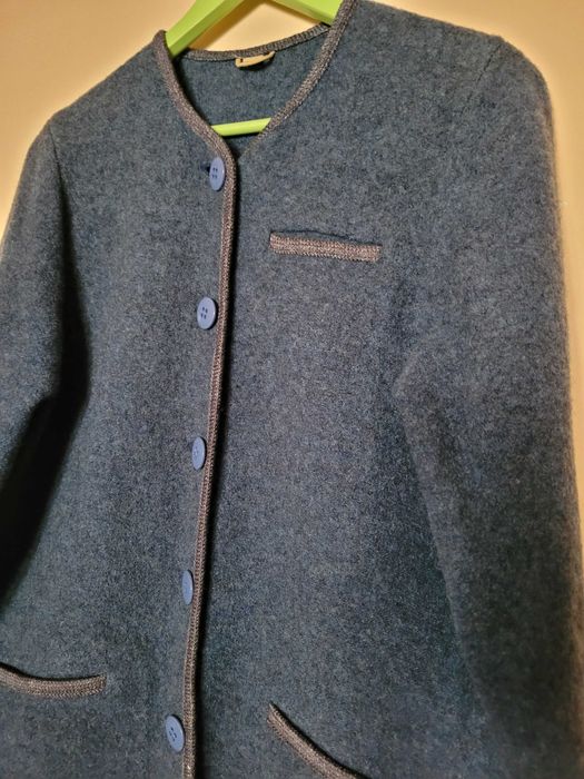 Cardigan din lina 100%  , marime M/L