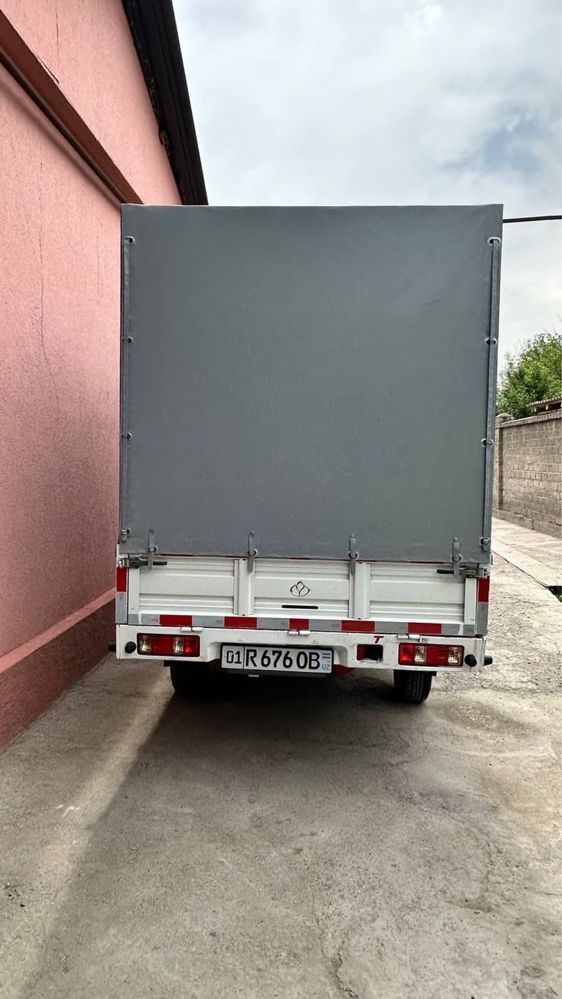 Changan xolati zor ogir yuk ortilmagan moshina tayor xolata