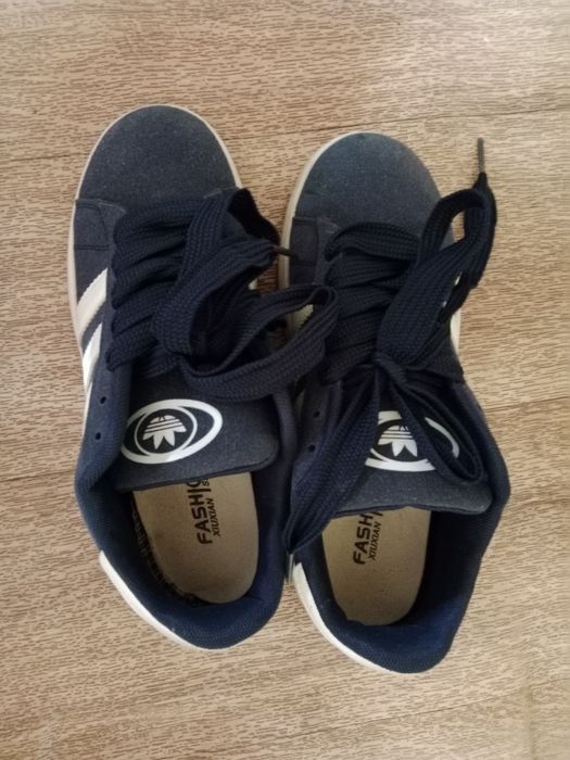 кампусы синие, в хорошем состоянии