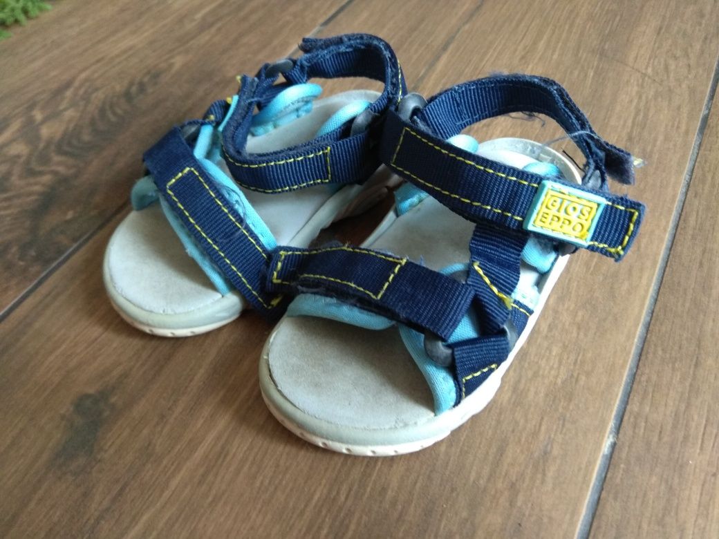 Gioseppo 19 / 20 talpic 12.5 cm sandale pantofi papuci