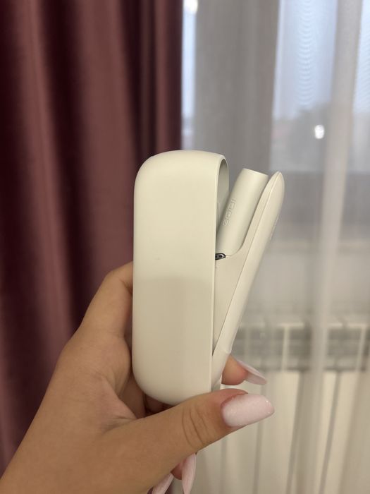 Iqos alb aproape nou
