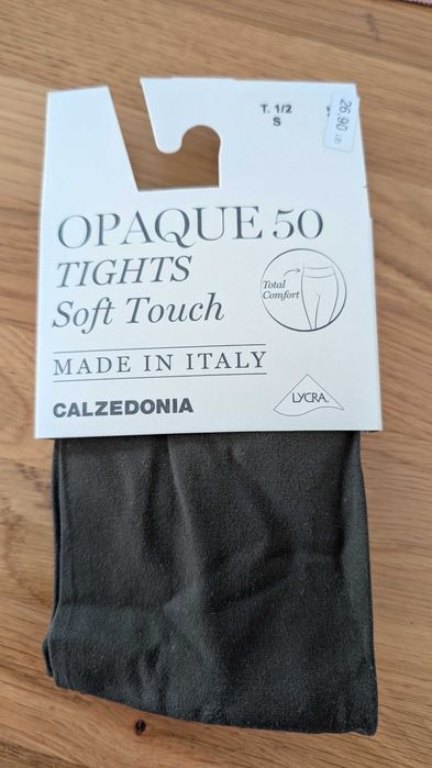 Dres color Calzedonia