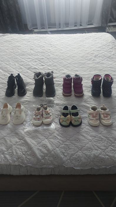 Продам детскую обувь