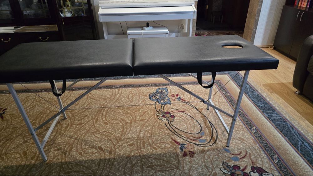 Массажная кушетка