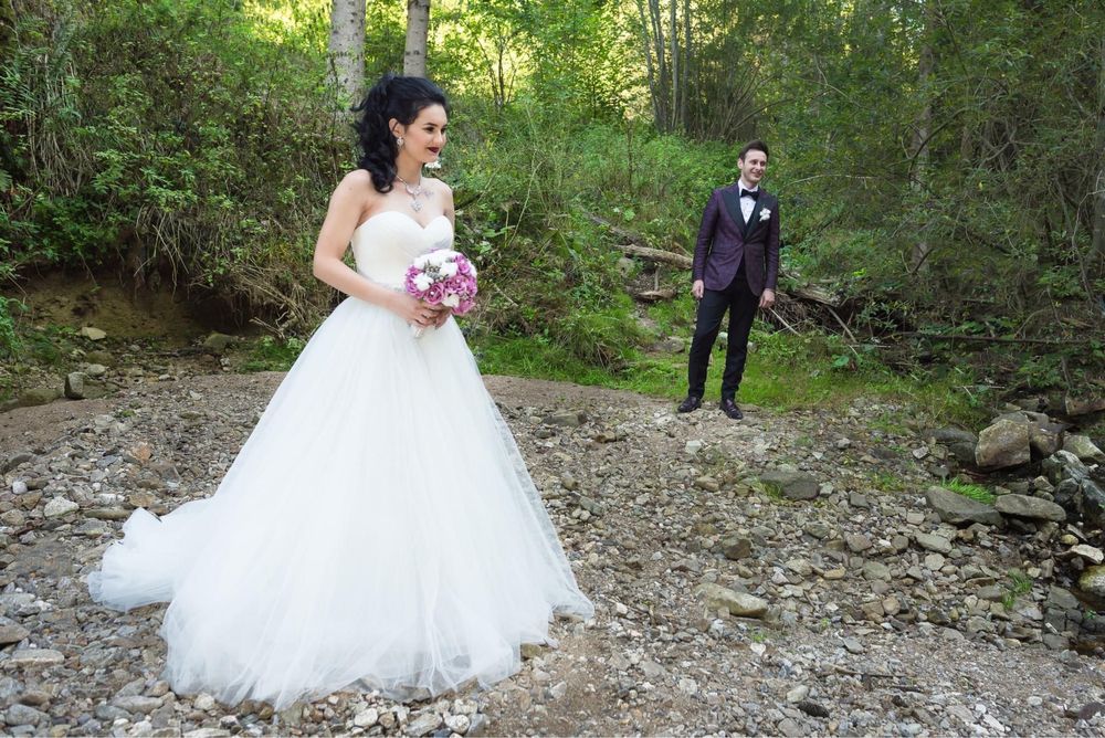 Vand rochie de mireasa