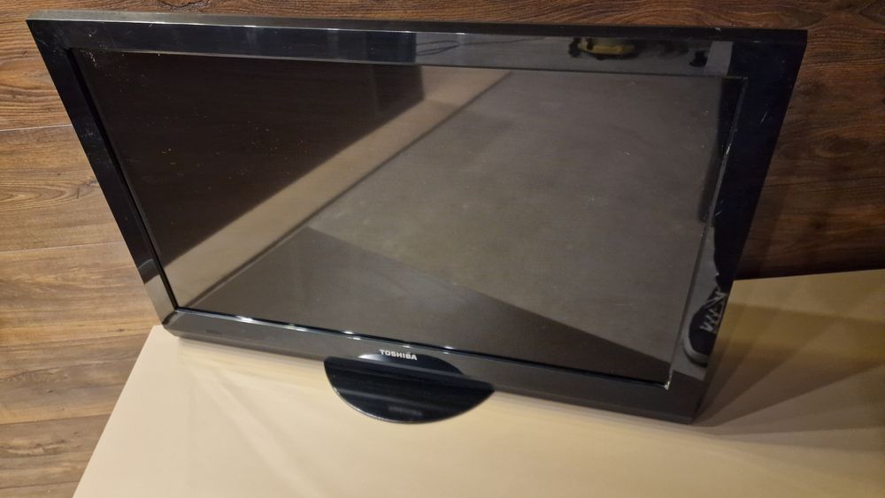 Телевизор TOSHIBA 32HV10G