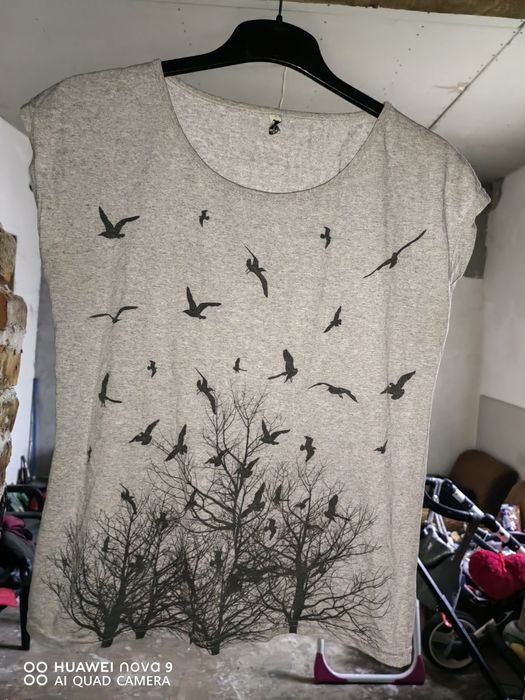 Лятна тениска с къс ръкав