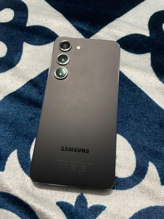 Продам самсунг с23 в идеальном состоянии