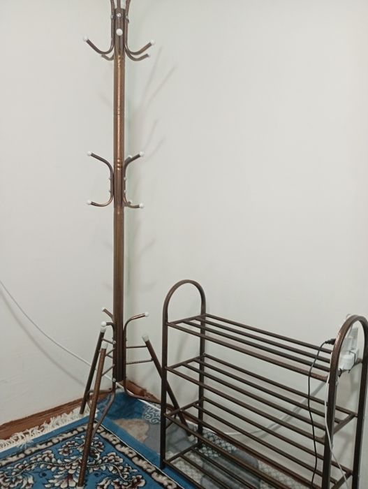 oyoq kiyim javon va kiyim ilgich