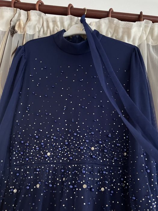 Rochie cu pietre