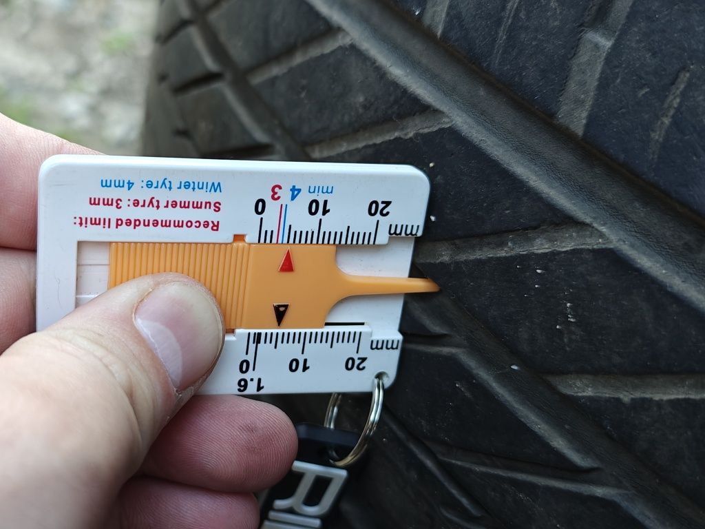 Гуми 255/55/18 Goodyear EAGLE F1