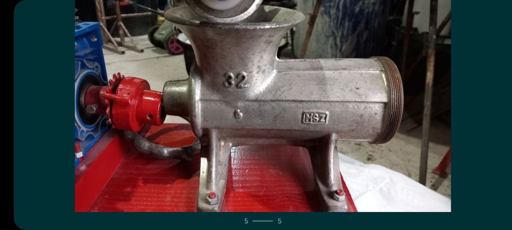 Masina de tocat carne