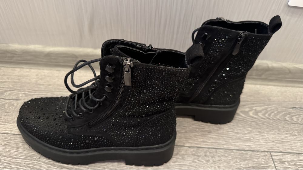 Нови зимни боти -номер 39