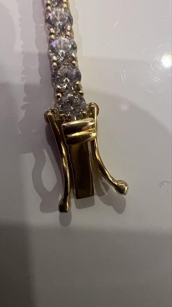 Bratara aur galben 9k noua cu diamante.