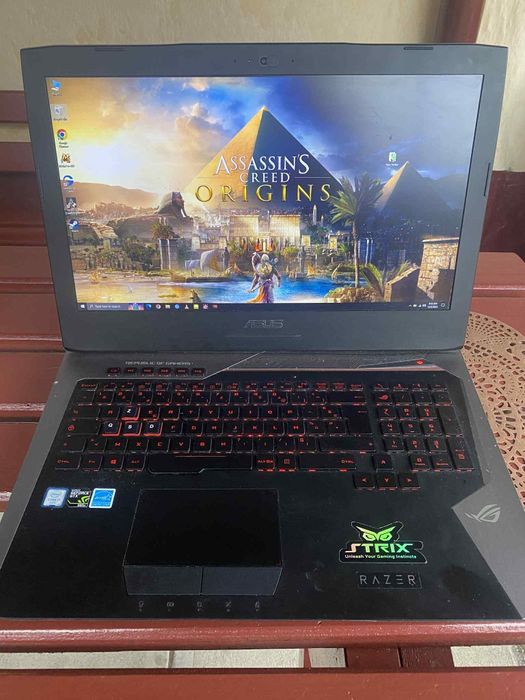 Laptop Gaming Asus Rog i7 cu 48 GB Ram și Ssd 1TB