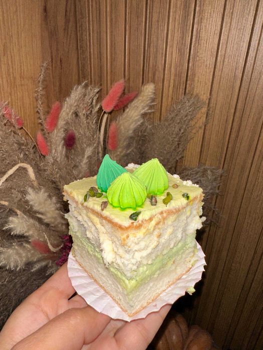 Пеку на заказ торты, пироженное