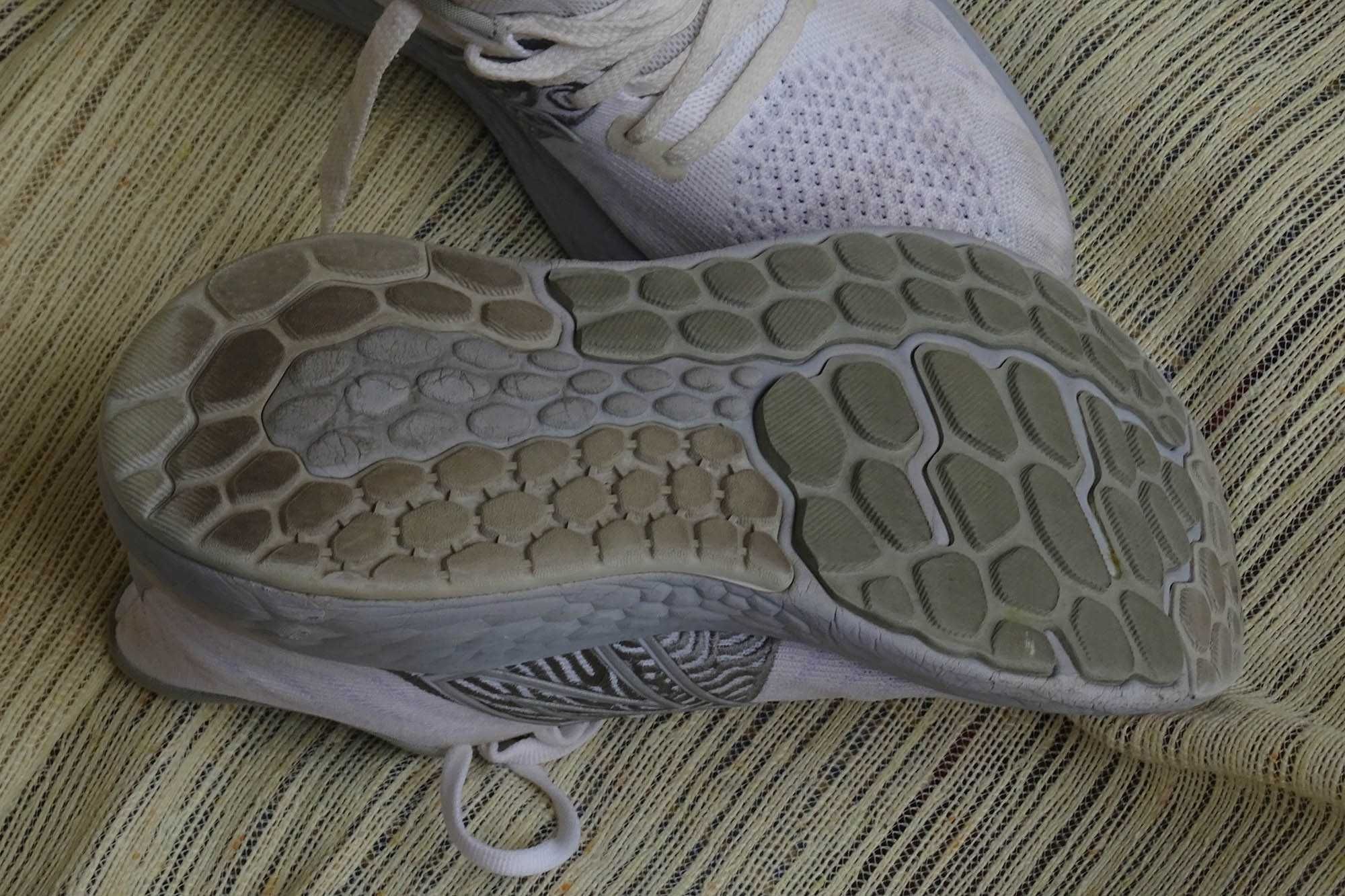 продавам маратонки new balance fresh foam vongo,eu 39
