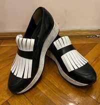 Pantofi Musette negru alb piele impecabil M37