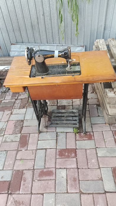 Швейная машина ПМЗ им.Калинина