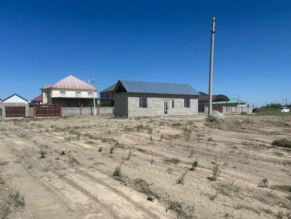 Арай микрорайонында 2-бөлмелі времянка САТЫЛАДЫ