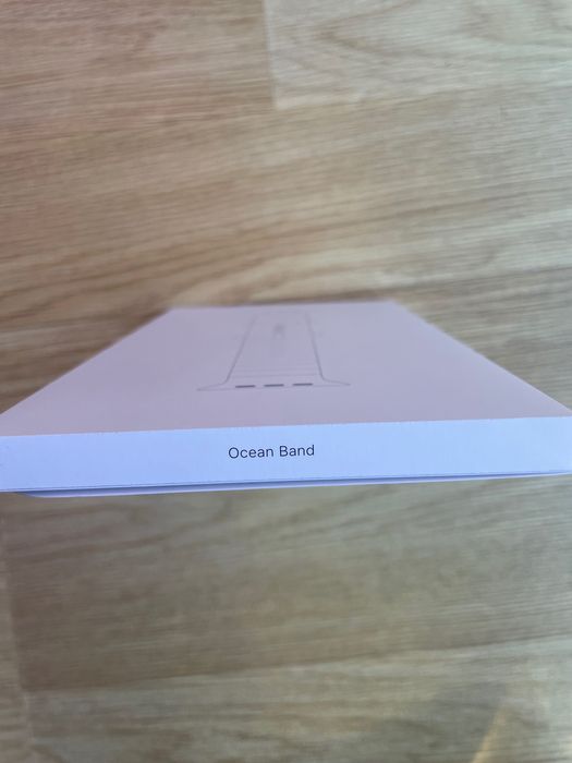 Продавам/заменям оригинална неразпечатана каишка от Apple Watch Ultra