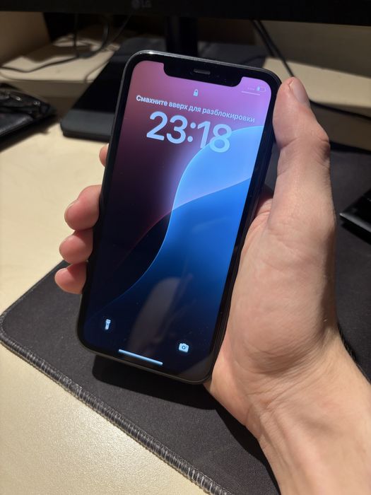 Продам iphone 11 128