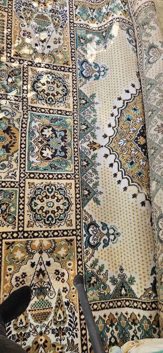 Covor 3*3,5m stare foarte buna