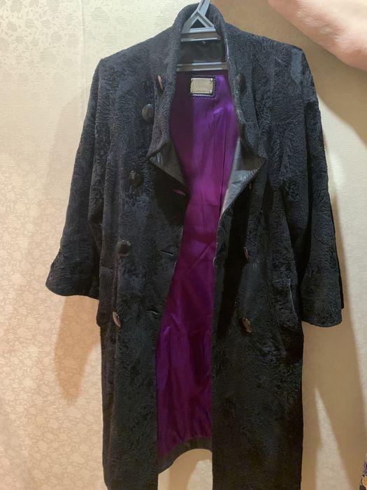 Пальто каракуливое