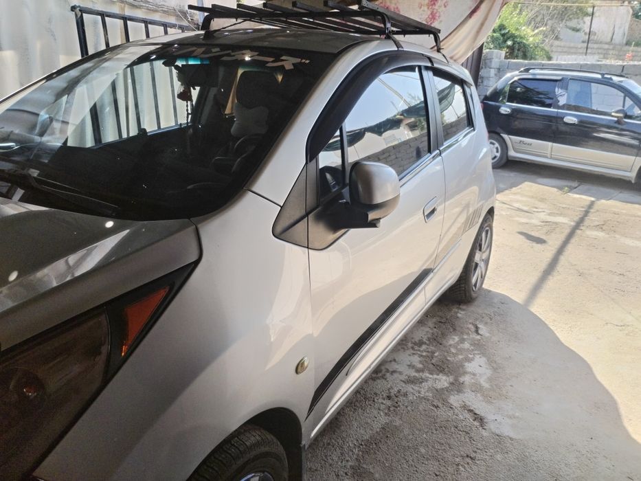 продается спарк 2011г