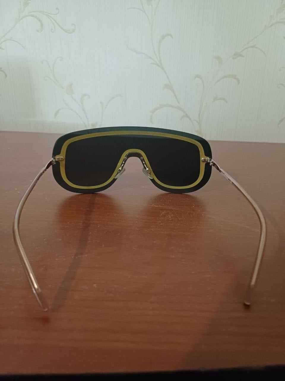 Слънчеви очила Emorio Armani