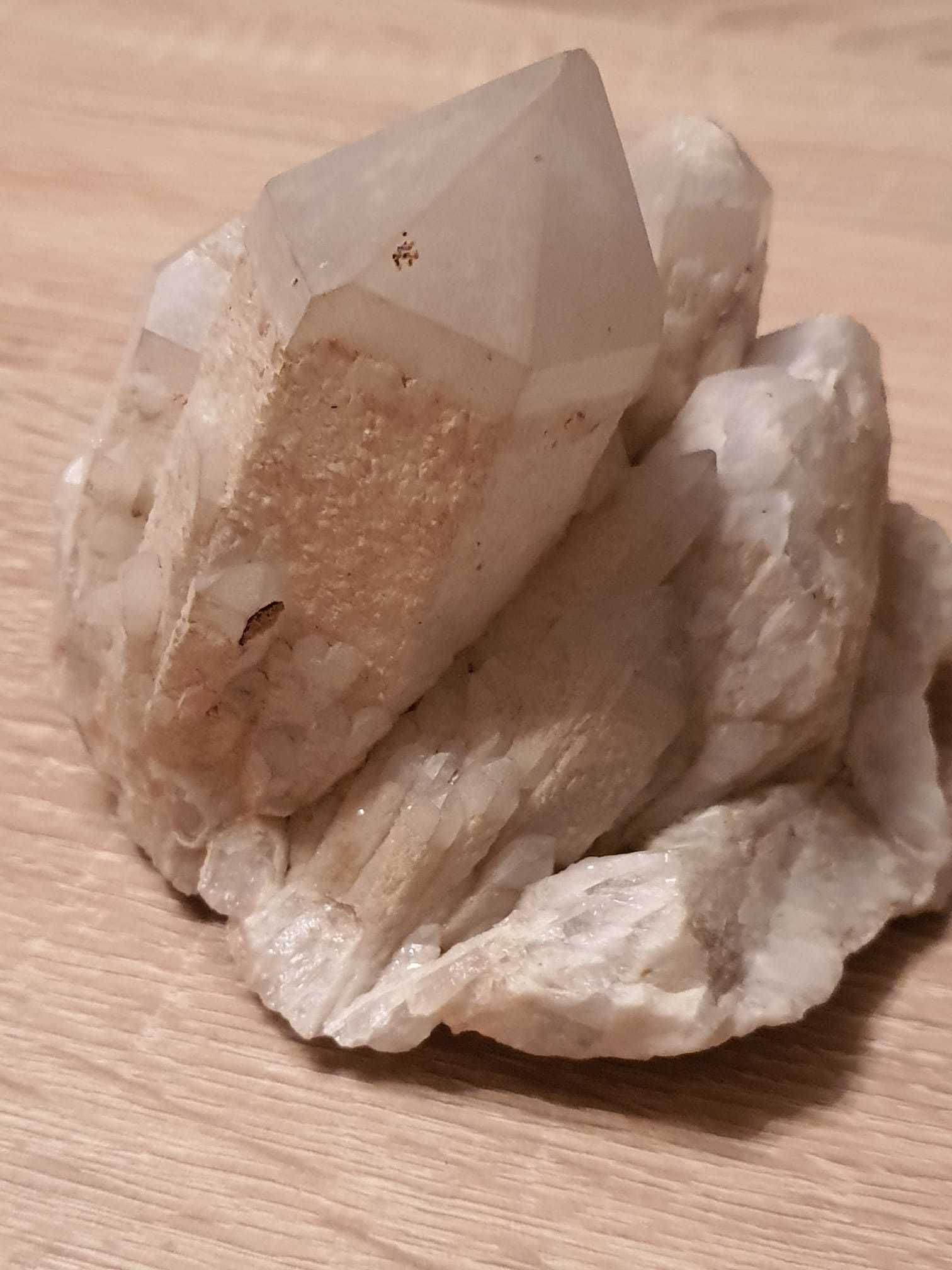 Floare de mina, cristal quartz, minerale