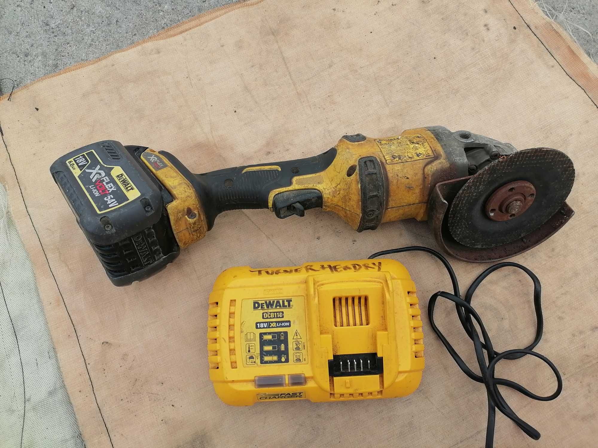 Flex mare Dewalt Brushless DCG414 54V/6ah import Germania