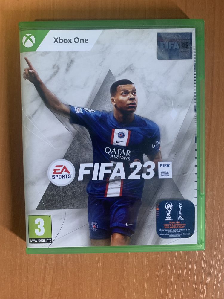 Vand FIFA 23, format CD plus carcasa jocului, aproape impecabil.