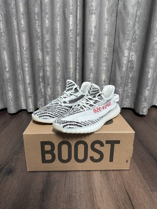 Adidas Yeezy Boost 350v2 Zebra