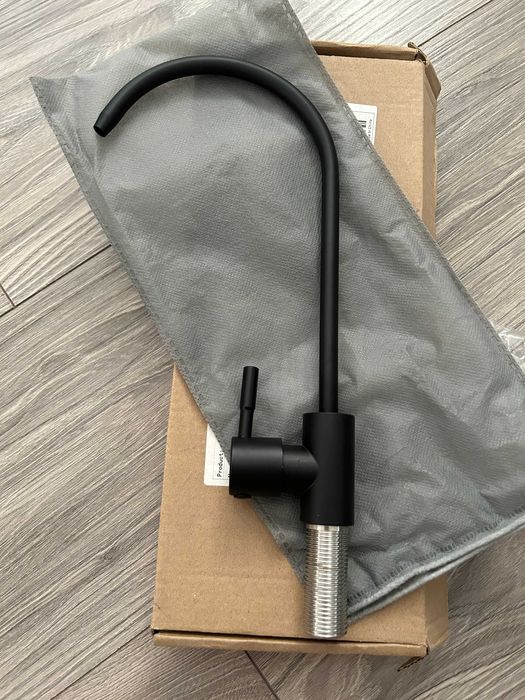 Baterie neagra simpla pentru filtru de apa, monocomanda