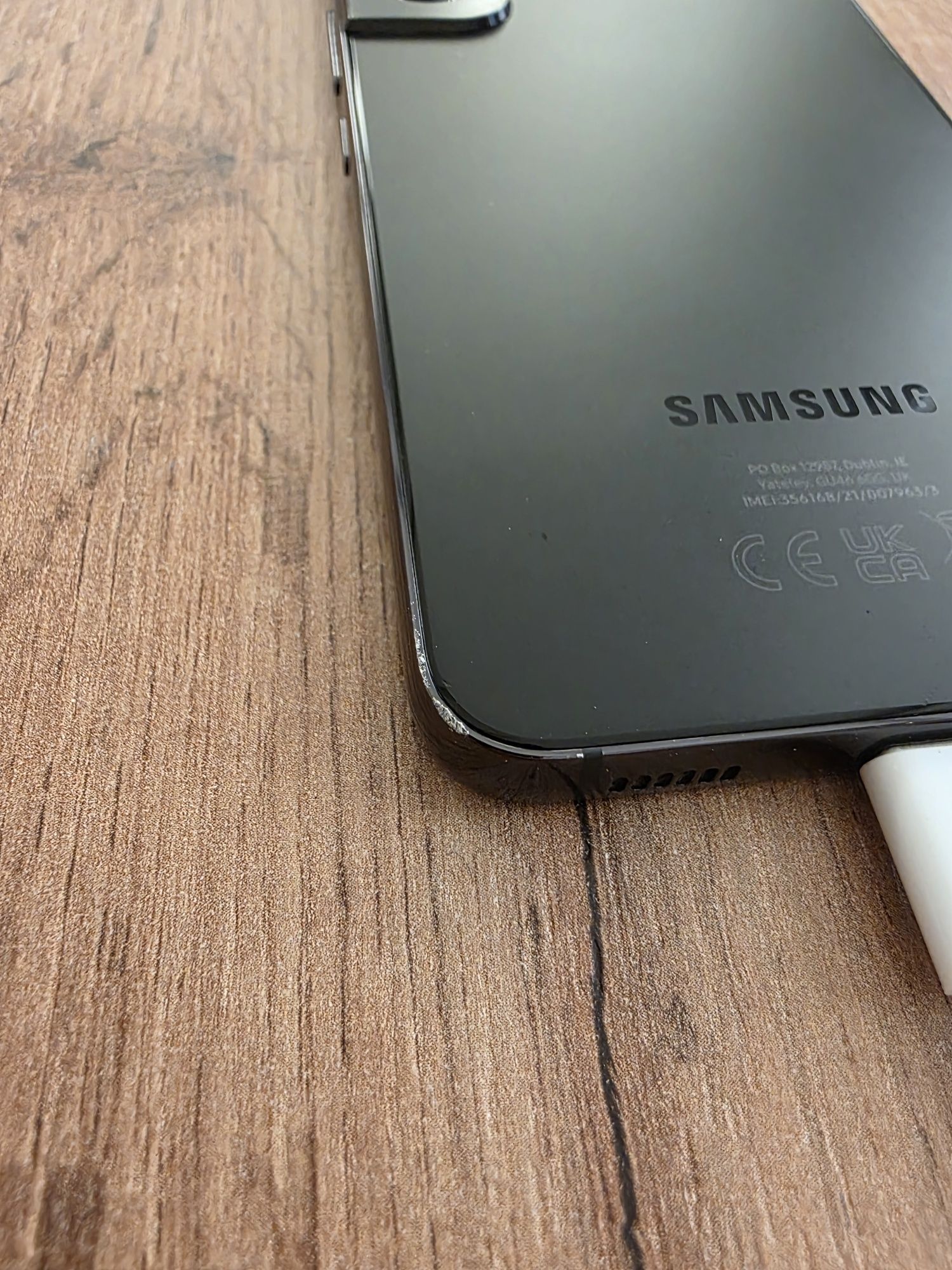 Samsung S22 + кейс