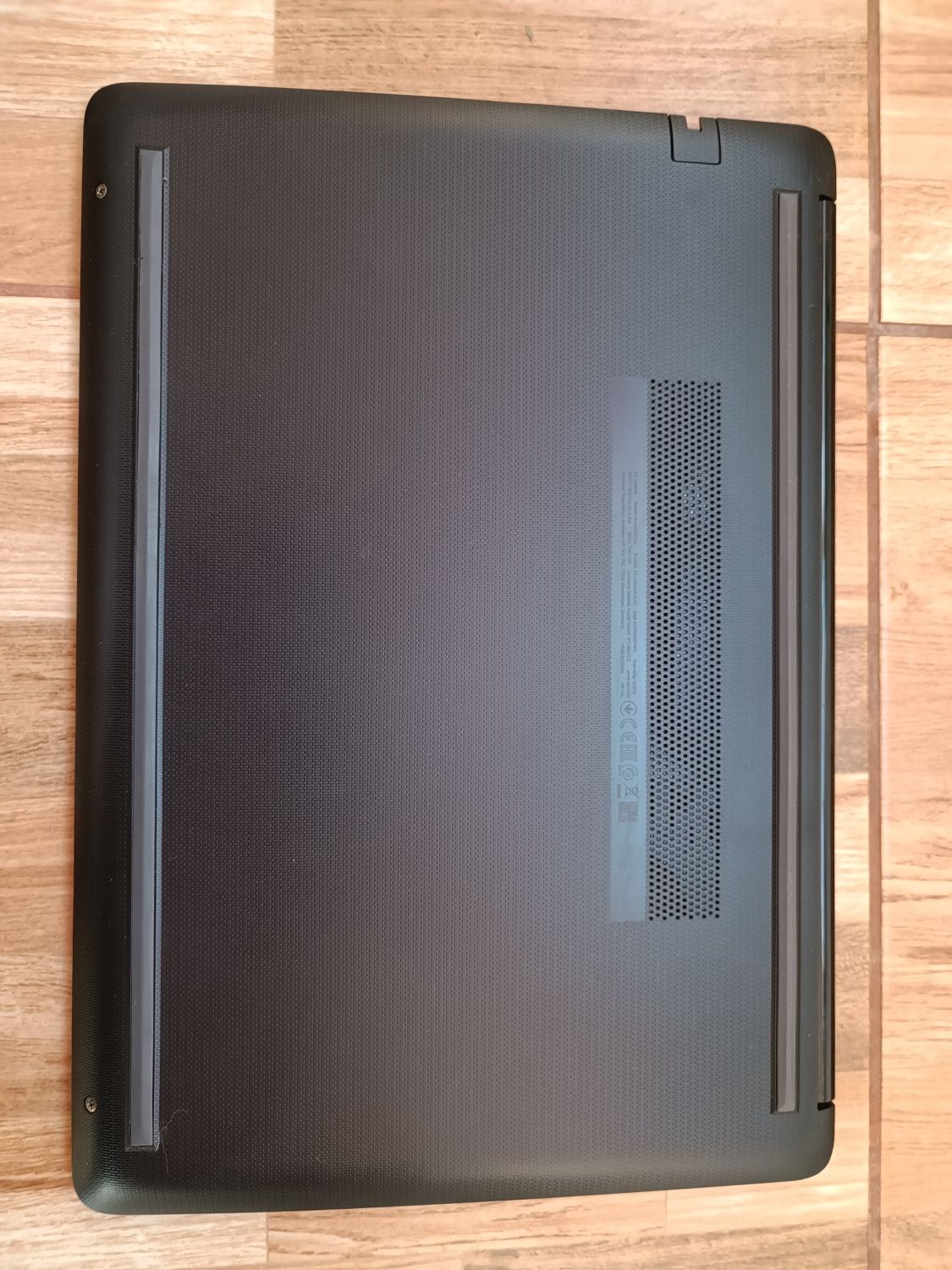 Laptop HP/14 inch) i5-8250U/4gb/ ssd 256/