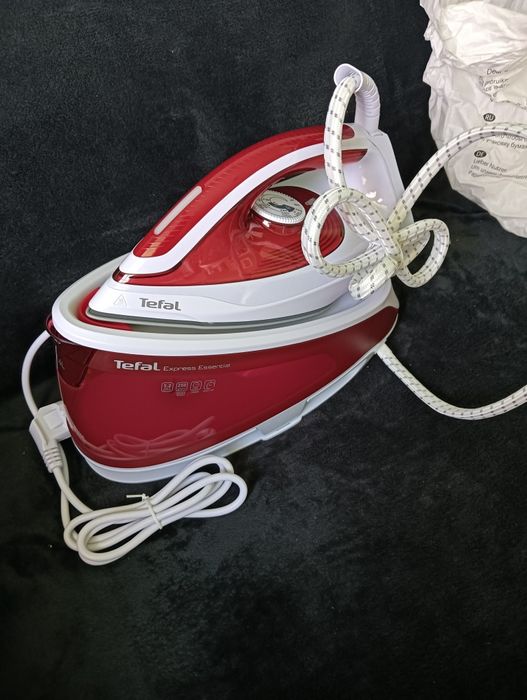 Stație de călcat cu abur Tefal SV6111E1 Express Essential, 2200W