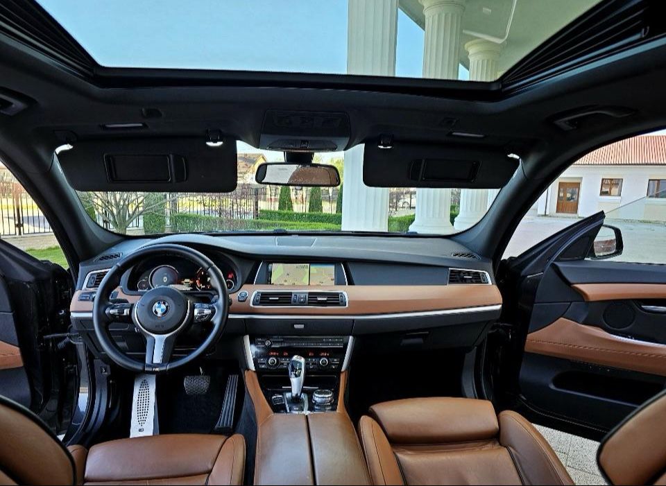 BMW 520 seria 5 GT / an 2017 / M Paket / motor 2.0 D / panoramic